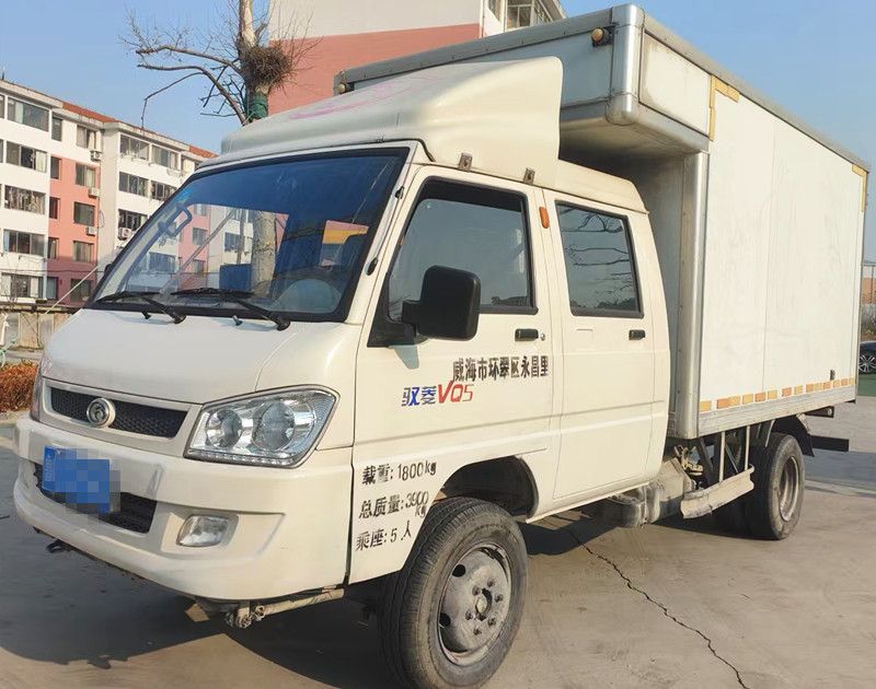 2019年福田雙排座3米1保溫廂貨車
