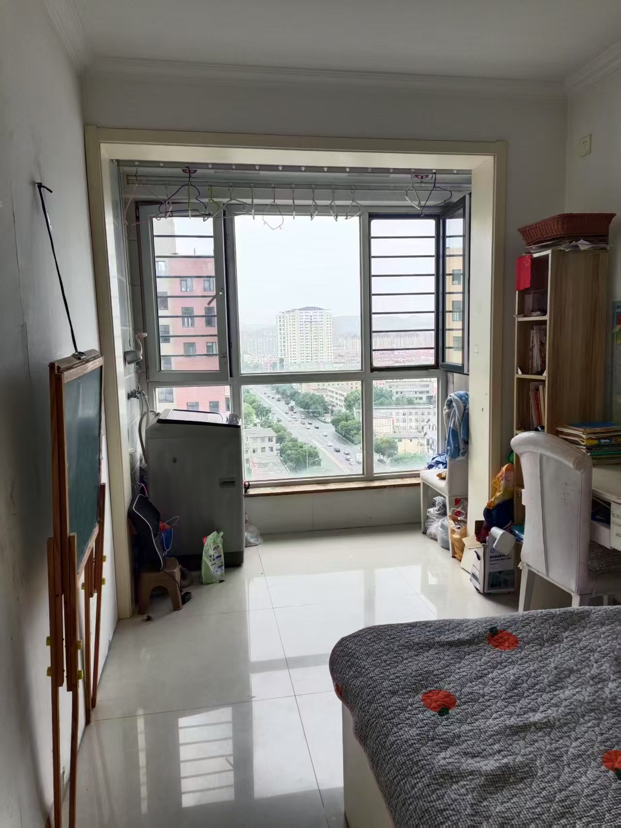 出售金色年華小區(qū)