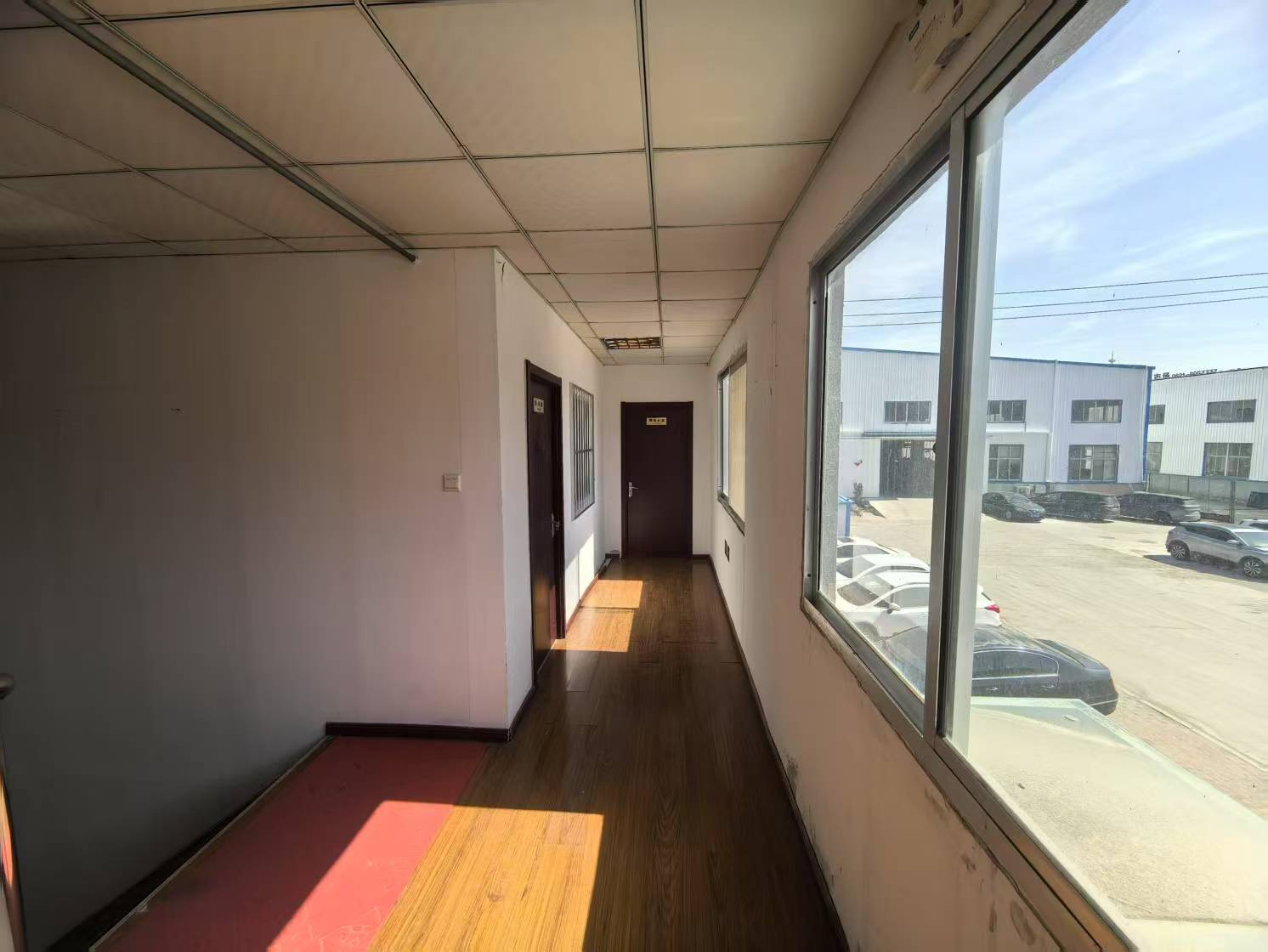 文登開(kāi)發(fā)區(qū)廣州路東首路北二層樓及倉(cāng)庫(kù)出租