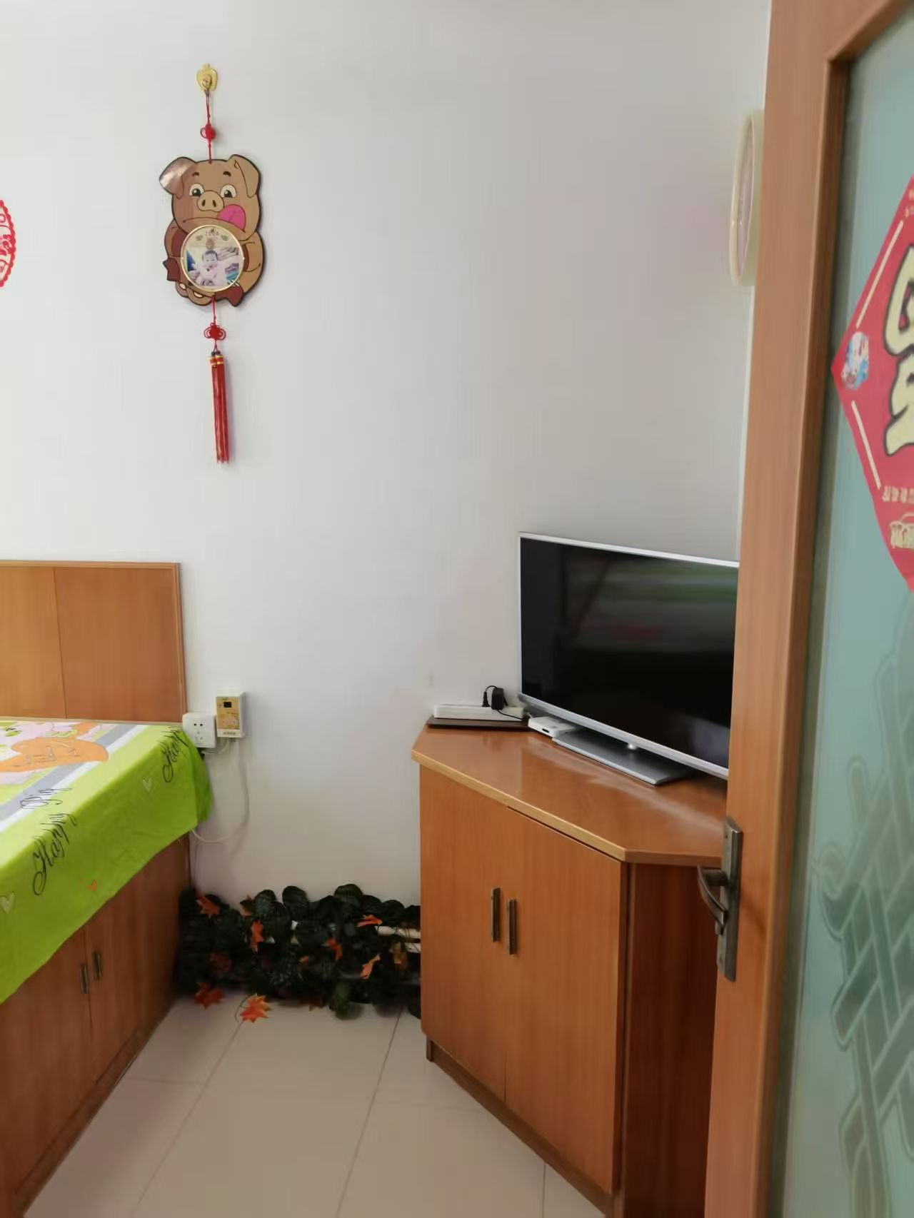 城西一樓二室，家電齊全月租700