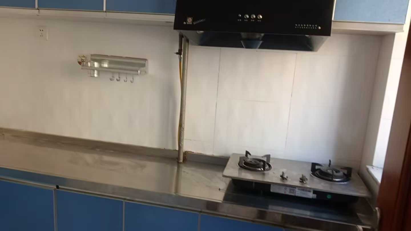 @900/月，人和國際，1樓