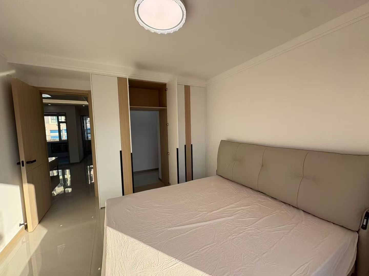 文山東路三樓三室精裝修99.07平28萬 文山東路三樓三室精裝修99.07平28萬