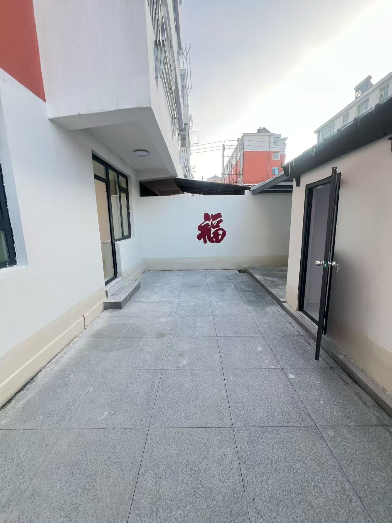 市中心的一樓帶院鐵鍋燉大鵝74.01平29.8萬 市中心的一樓帶院鐵鍋燉大鵝74.01平29.8萬