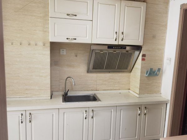 銀河世家公寓出租家電齊全拎包入住