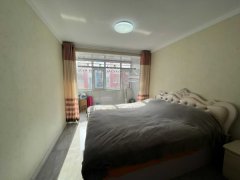 五龍街住人二樓110.88平三室裝修花了15萬29.8萬