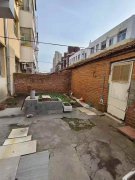 @21.8萬(wàn) ，爬山街一樓帶院，