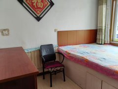 龍山路南路雙實(shí)驗(yàn)書包住人四樓拎包入住66.28平6.8萬(wàn)