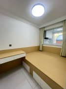 市中心的一樓帶院鐵鍋燉大鵝74.01平29.8萬