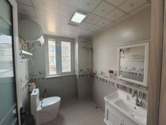 婚房小住河景東城電梯洋房二樓132平三室兩衛(wèi)79.8萬