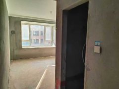 伴山林語洋房三樓120平三室兩衛(wèi)59.8萬