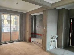 伴山林語洋房三樓120平三室兩衛(wèi)59.8萬