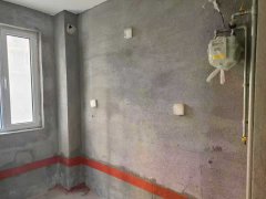 伴山林語洋房三樓120平三室兩衛(wèi)59.8萬