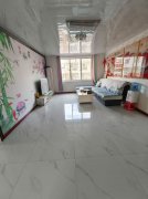 城北街澆筑樓146.5平三室兩衛(wèi)房主精裝34.8萬