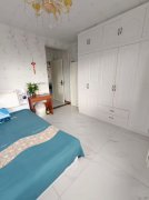 城北街澆筑樓146.5平三室兩衛(wèi)房主精裝34.8萬