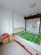 悅欣鼎園2015年框架樓頂樓110.36平三室兩衛(wèi)14.8萬