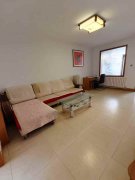 @24.8萬，大潤發(fā)附近，澆筑1樓，3室!