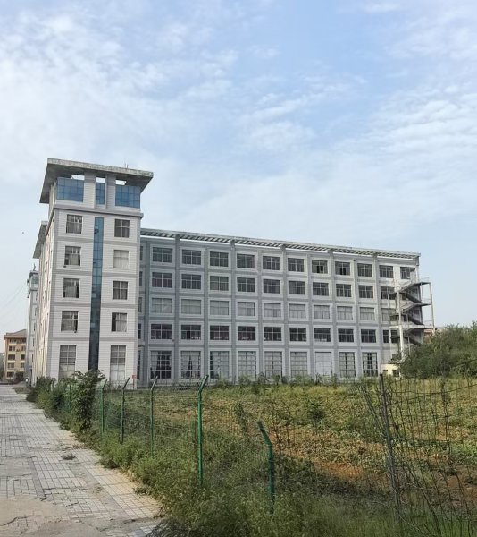 出租文登環(huán)島公園南廠房、辦公室