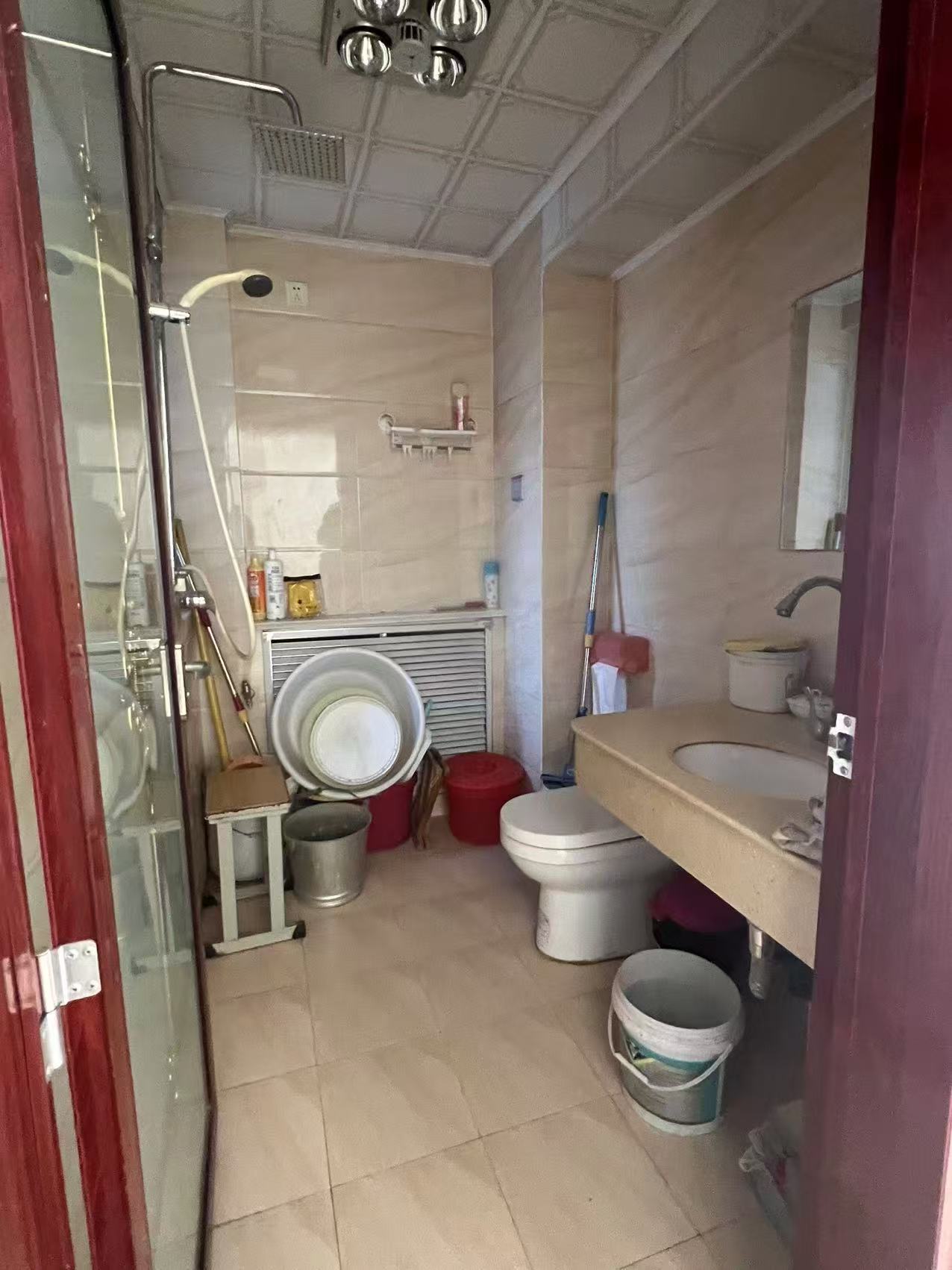 @出租:900，書香苑，3樓，2室