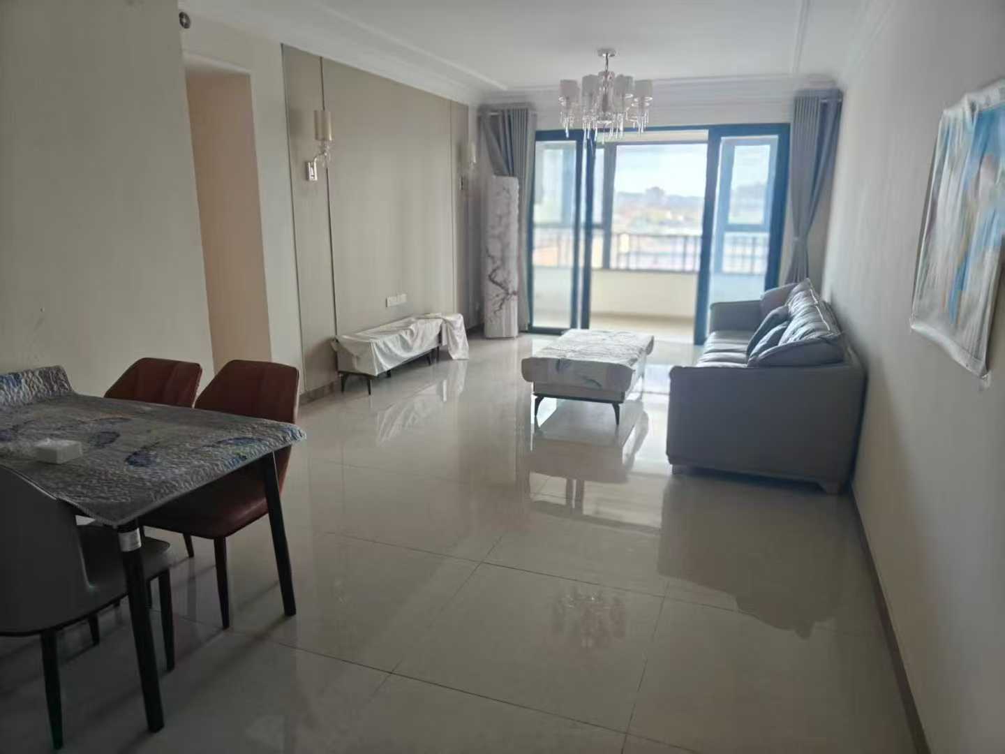 @1200/月，恒大翡翠華庭，140平