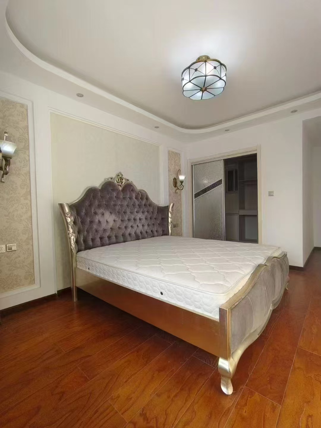 中央龍灣最南排 河景房 電梯6樓130.91平三室兩衛(wèi)68. 中央龍灣最南排 河景房 電梯6樓130.91平三室兩衛(wèi)68.