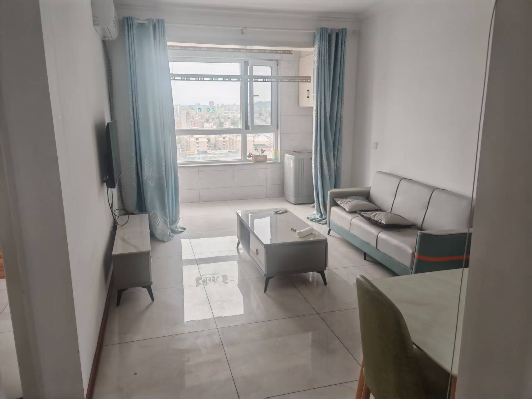 文山書香園70平房屋出租，帶草房，電梯房，家電家具齊全