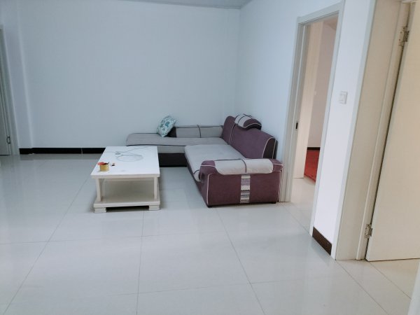 山語綠城小區(qū)閣樓出租