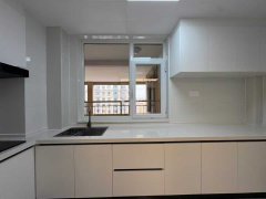 德紅世紀華府電梯22樓精美三室89.58平只要37萬