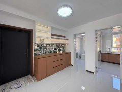 珠海路小區(qū)2004年竣工三樓87平兩室25萬