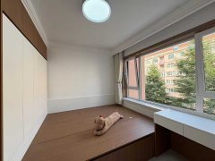 龍河一期框架樓外掛電梯三樓101.4平兩室45.8萬