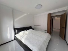 龍河一期框架樓外掛電梯三樓101.4平兩室45.8萬