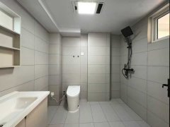 龍河一期框架樓外掛電梯三樓101.4平兩室45.8萬