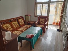 出售性價比超高的刺繡小區(qū)二中房源南北通透住人4樓