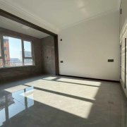 九龍新城二期住人一樓面積82平兩室精裝修29.8萬(wàn)