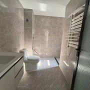 九龍新城二期住人一樓面積82平兩室精裝修29.8萬(wàn)