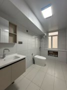 西城區(qū)湯北街2樓94.53平3室裝修26.8萬