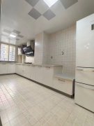 中央龍灣最南排 河景房 電梯6樓130.91平三室兩衛(wèi)68.