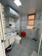 閔廣新天地電梯好樓層86平二室精裝小住37.8萬