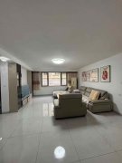 @64.8萬，峰臺小區(qū)，1樓，3室2衛(wèi)！