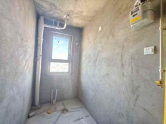 @15.8萬(wàn)，山偉學(xué)府70年大產(chǎn)權(quán)，西北向！